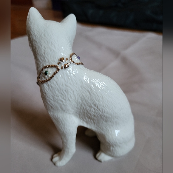 Lenox Cat Sculpture Figurine Fine Ivory China - "My Little Darling - Casper" - Picture 2 of 4